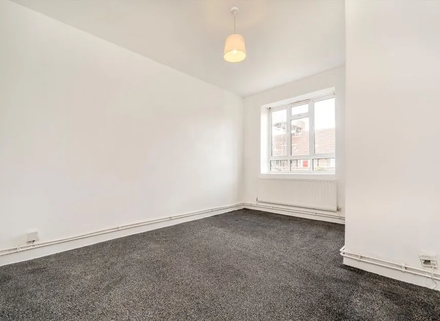 White City Estate, Shepherds Bush, W12, photo 5