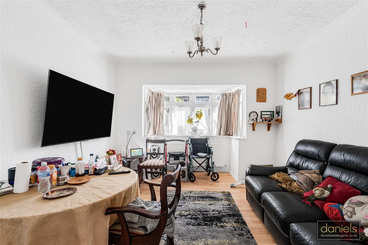Rugby Avenue, Wembley, HA0, photo 2