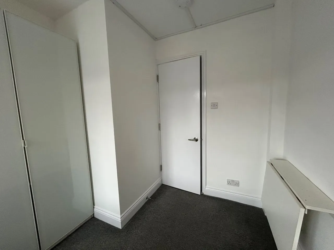 Wolfe Close , Winchester, photo 5