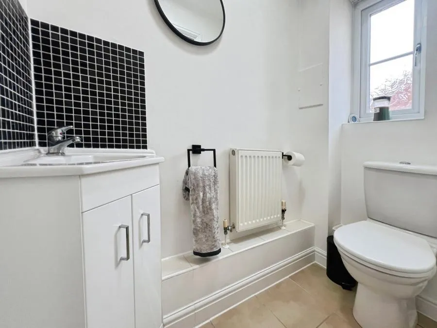 Poperinghe Way, Arborfield, RG2, photo 8