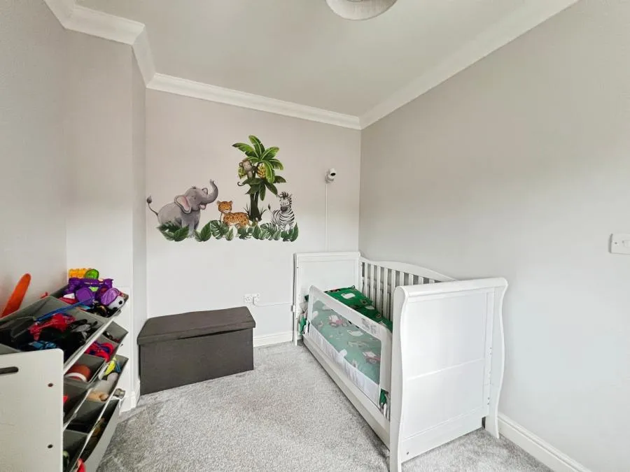 Poperinghe Way, Arborfield, RG2, photo 16