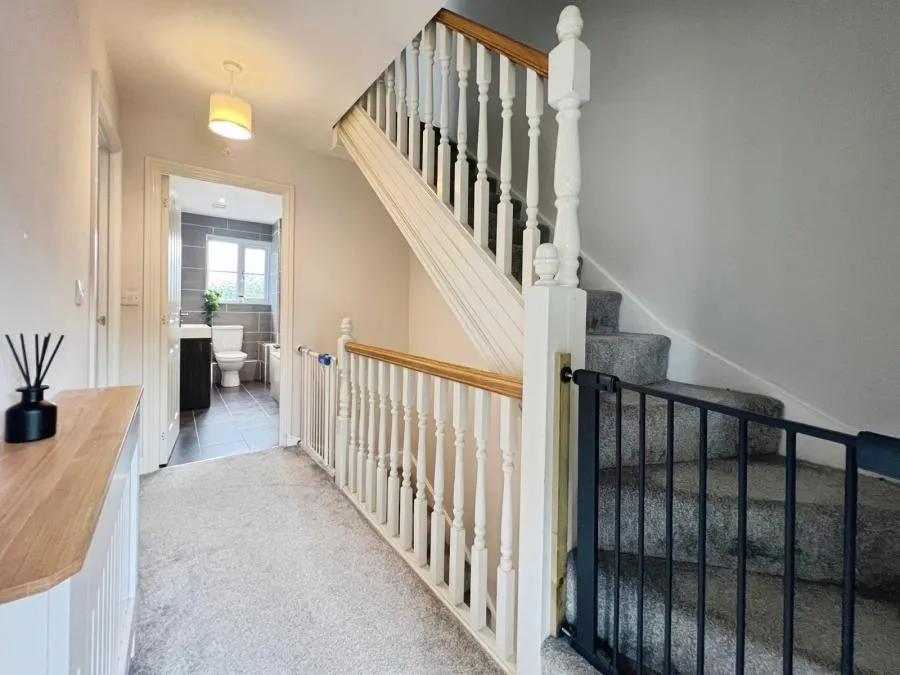 Poperinghe Way, Arborfield, RG2, photo 15