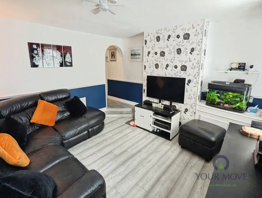 St. Michaels Street, Sutton-in-Ashfield, NG17, photo 3