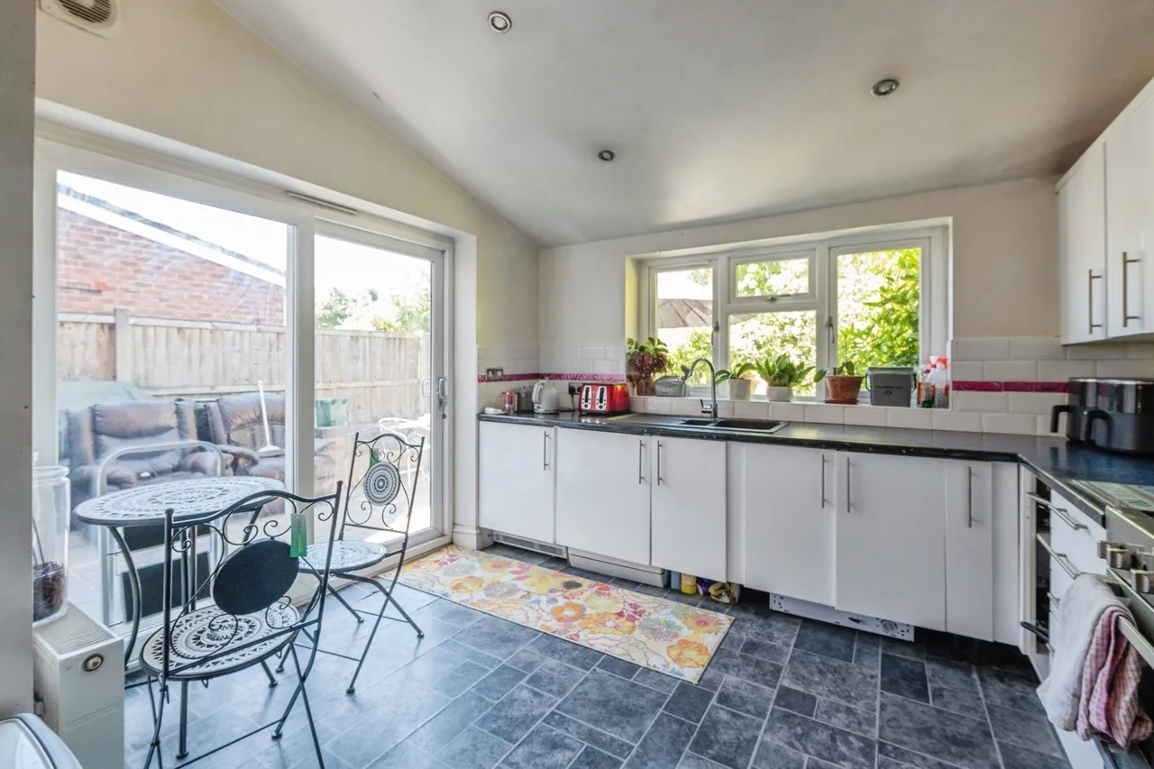 Albany Road, Wickford, Essex, SS12, photo 3