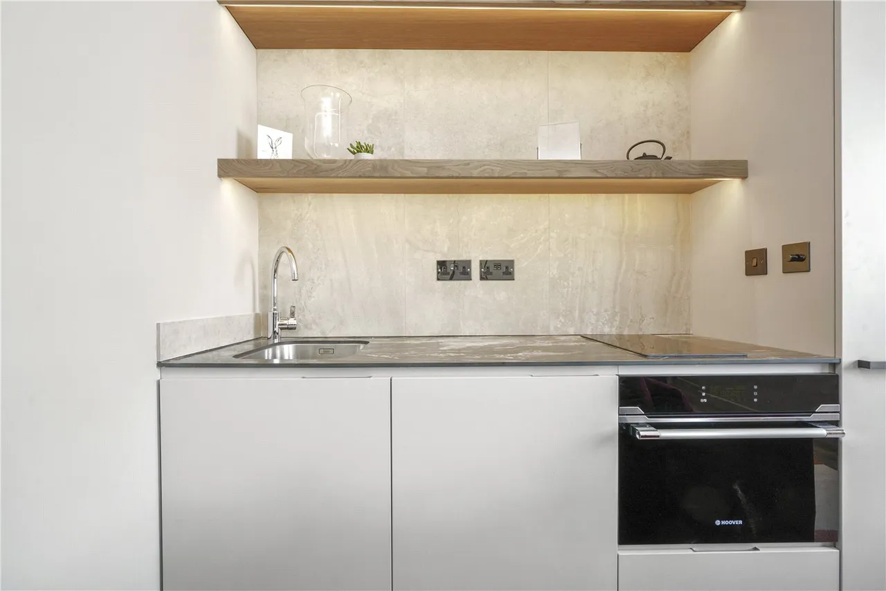 Pinehurst Court, London, W11, photo 6