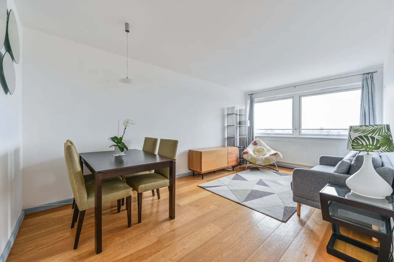 201 Park South, Austin Road, London, photo 8