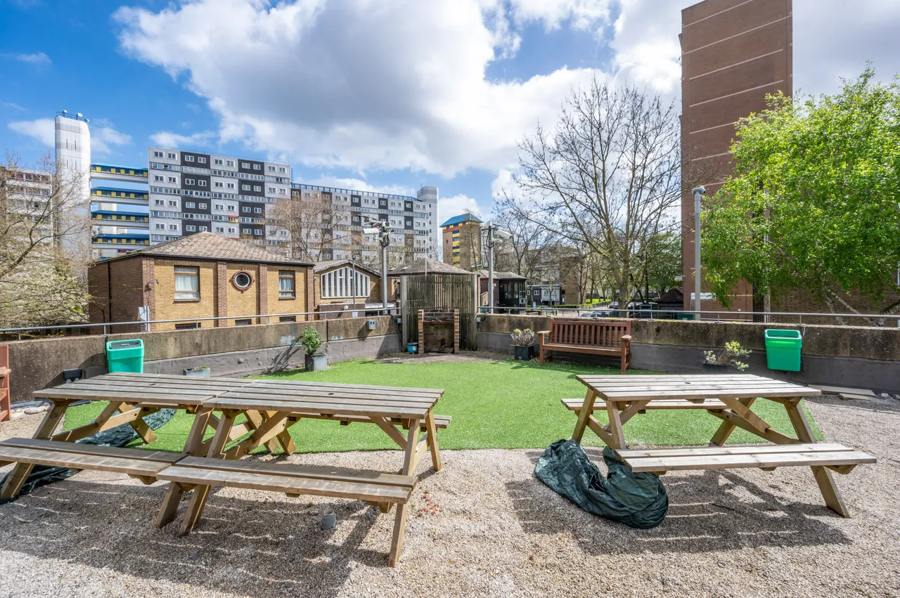 201 Park South, Austin Road, London, photo 5