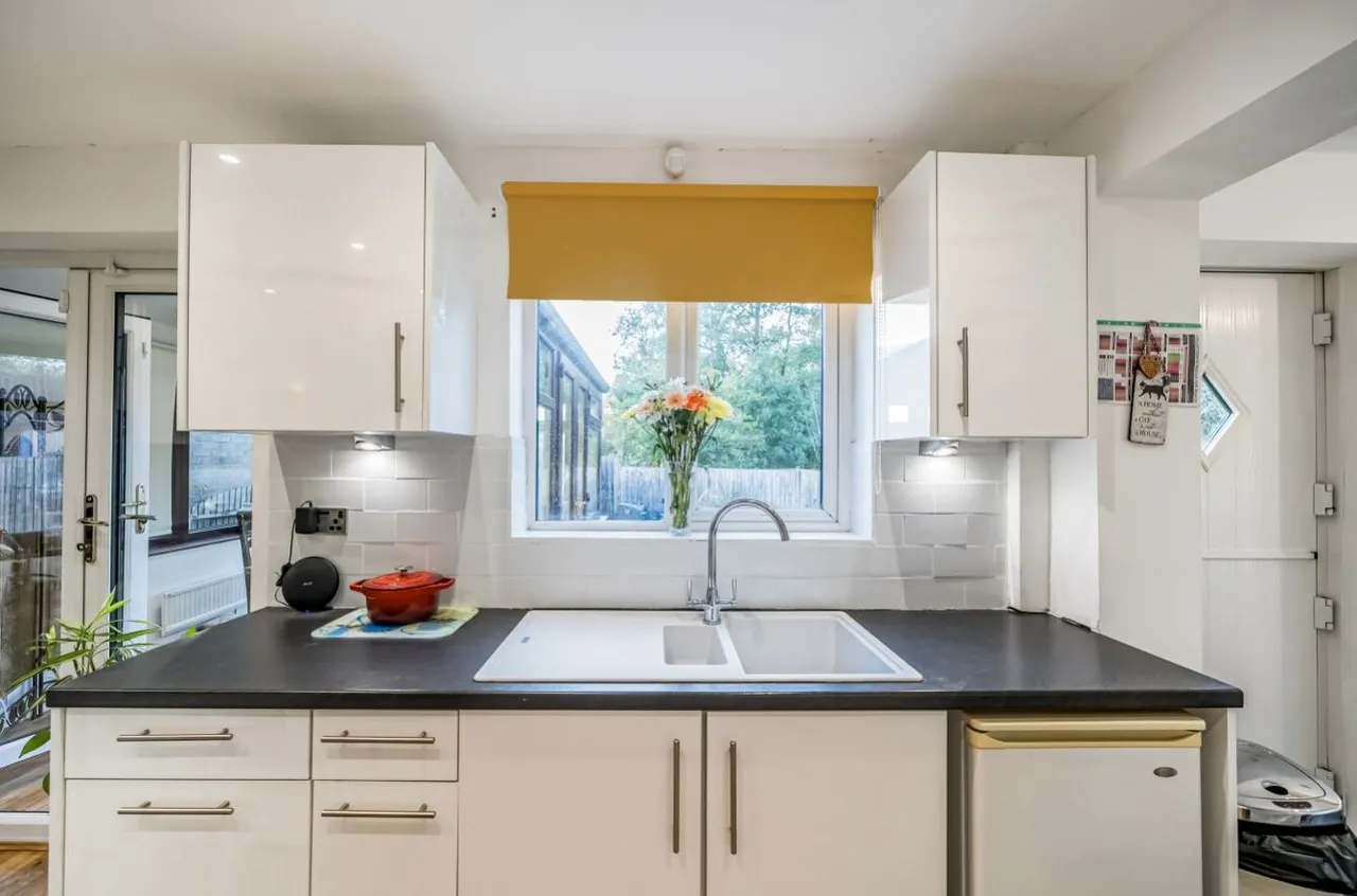 Tiercel Mews, Dinnington, S25, photo 8