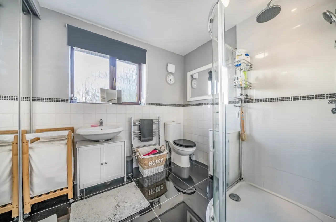 Tiercel Mews, Dinnington, S25, photo 12