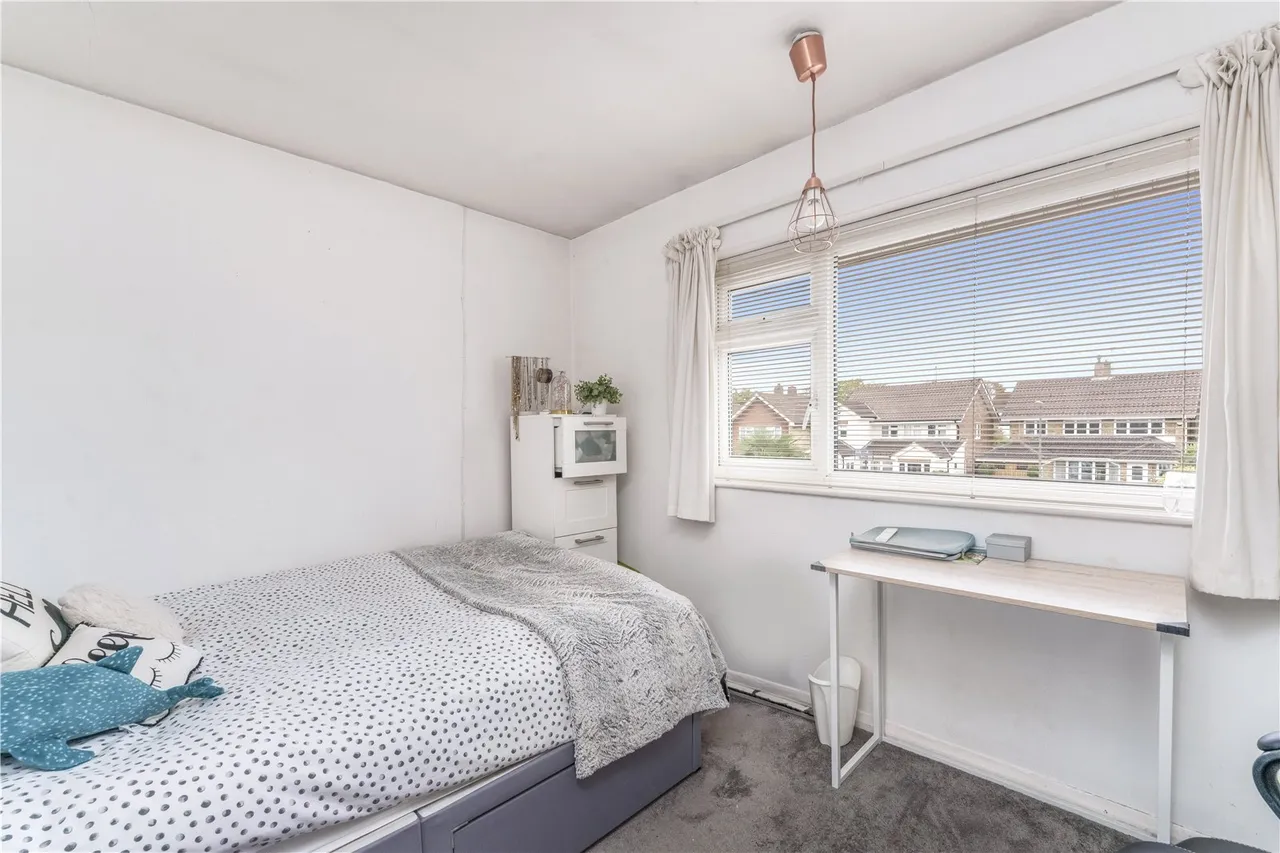 Saxonbury Avenue, Lower Sunbury, TW16 5HD, photo 6