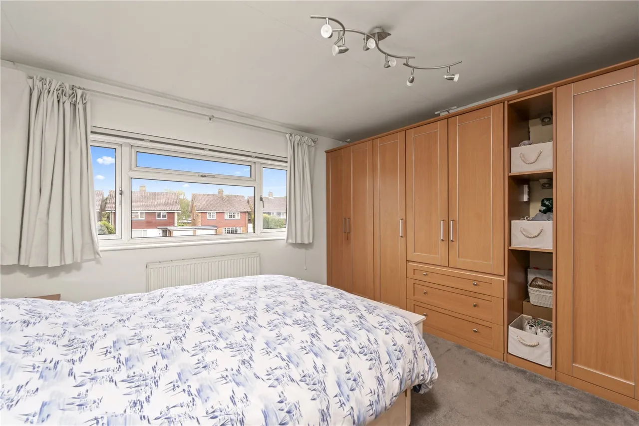 Saxonbury Avenue, Lower Sunbury, TW16 5HD, photo 8