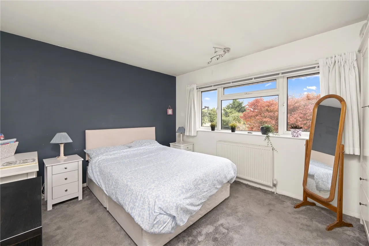 Saxonbury Avenue, Lower Sunbury, TW16 5HD, photo 7