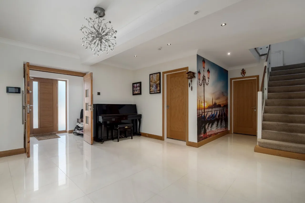 Arthog Road, Hale, WA15, photo 6