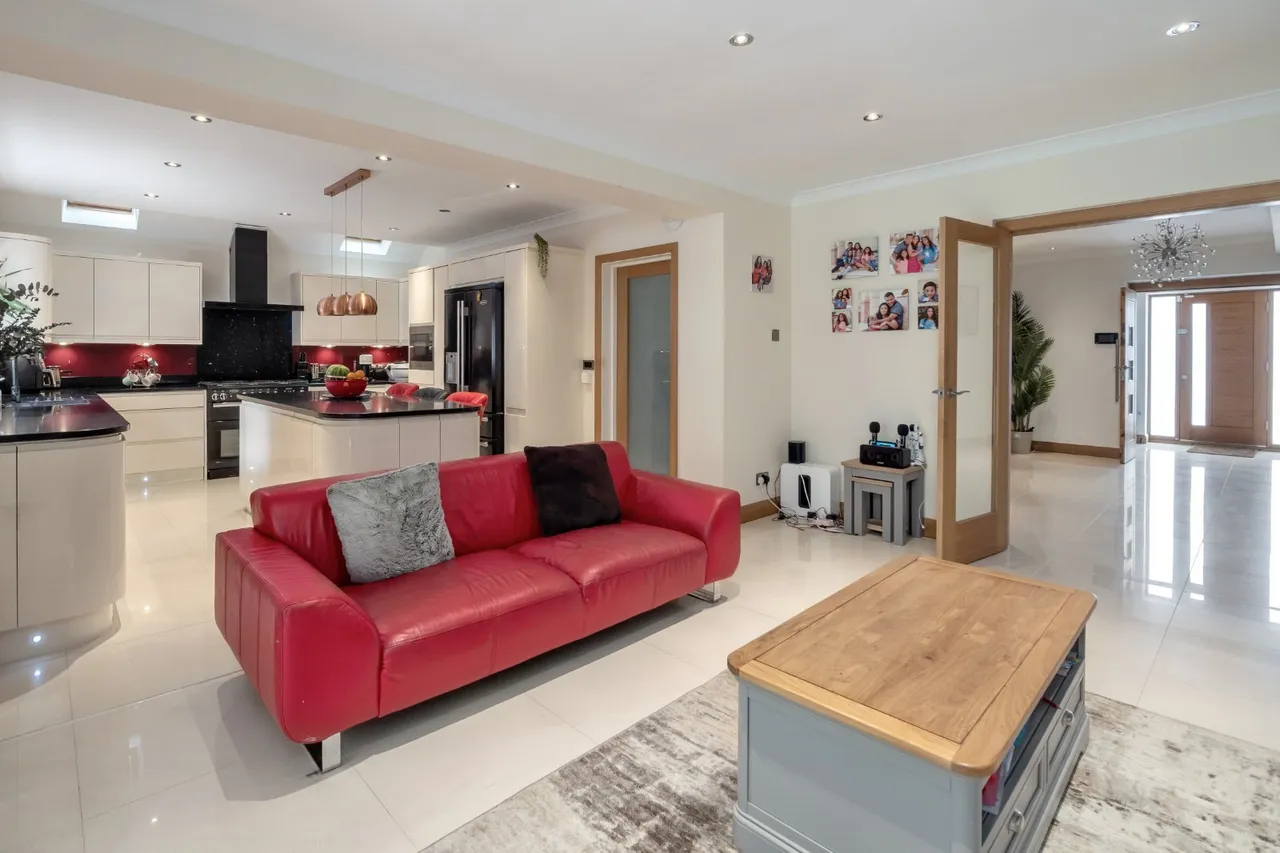Arthog Road, Hale, WA15, photo 3