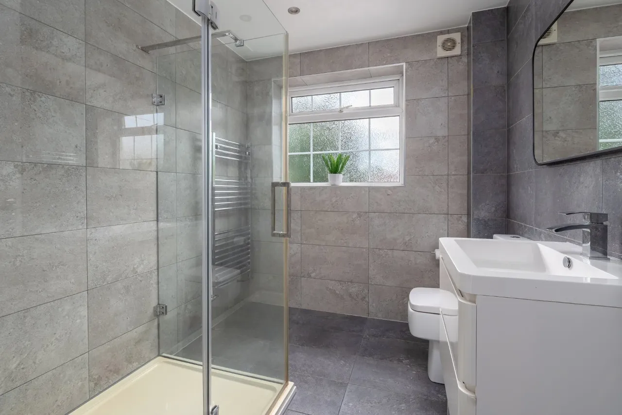 Arthog Road, Hale, WA15, photo 17