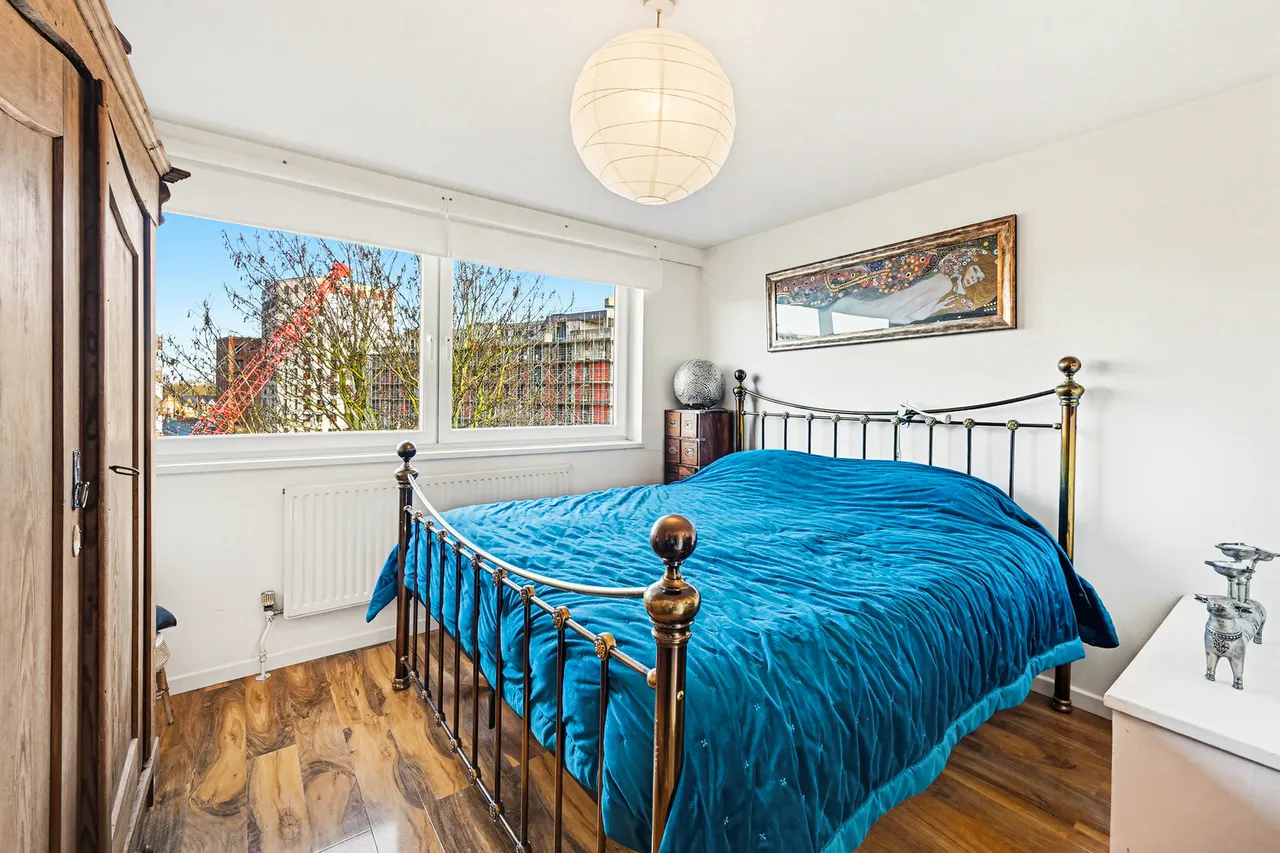 Justin Close, Brentford, TW8, photo 14