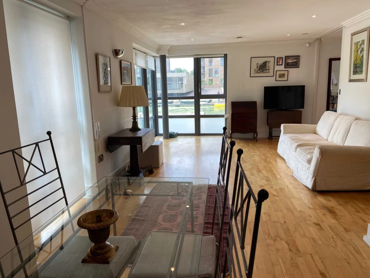 The Island, Brentford, photo 3