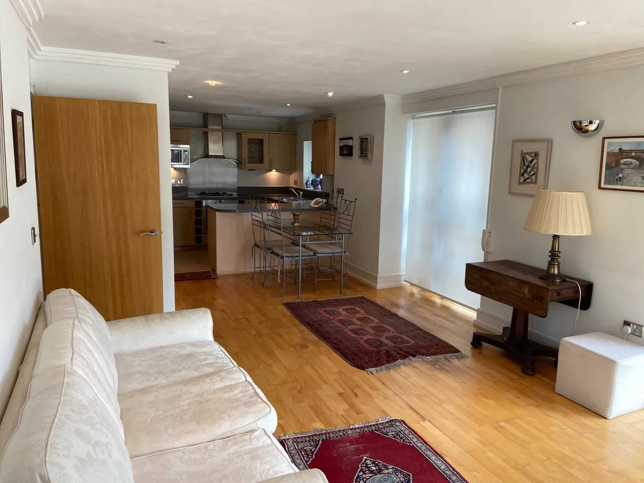 The Island, Brentford, photo 2