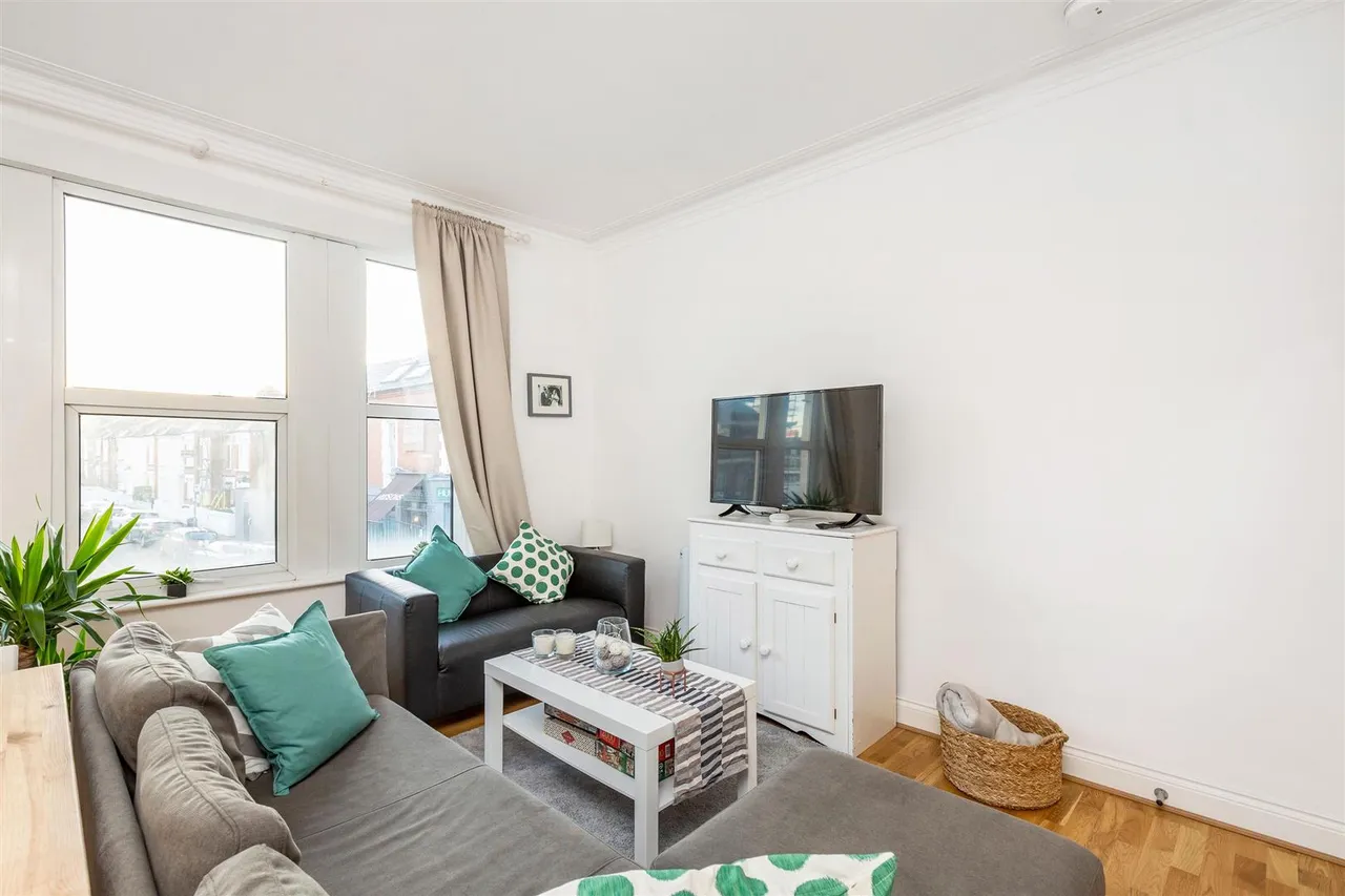 Lower Richmond Road, London, SW15, photo 7