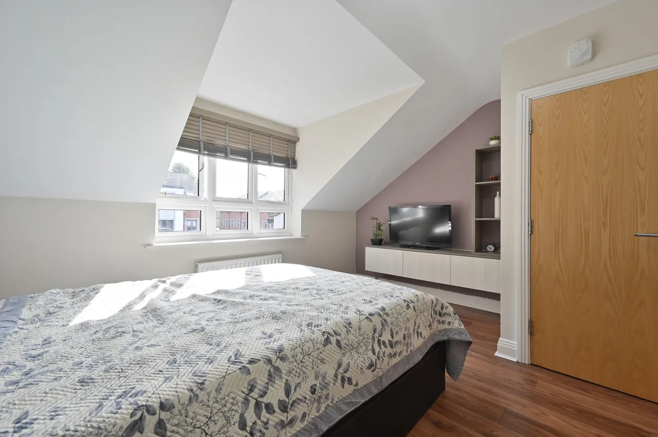 2 Neilson Close, Watford, photo 10