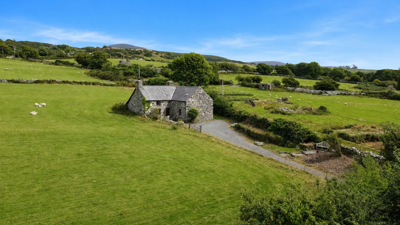 Talwrn Bach Cottage, Llanbedr, LL45, photo 16