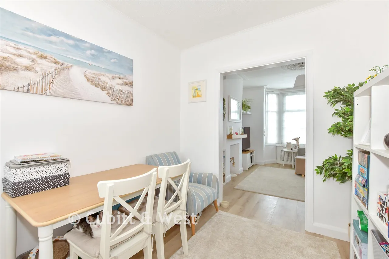 Catisfield Road, Southsea, PO4, photo 6