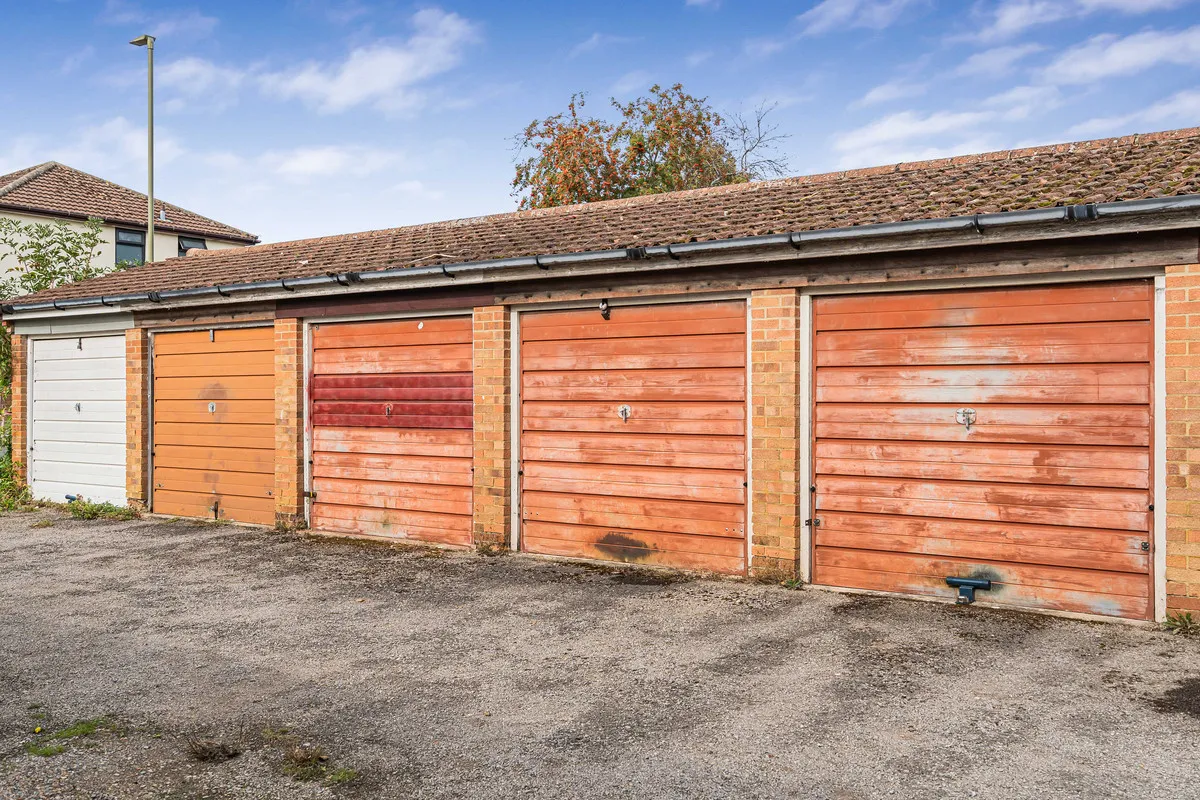 Wye Close, Bicester, photo 13