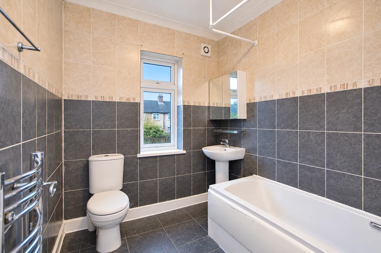 Westminster Gardens, Barking, IG11, photo 12