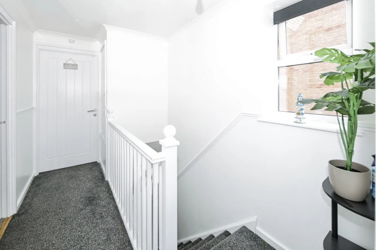 Elmore Close, Fordbridge, Birmingham, West Midlands, B37, photo 11