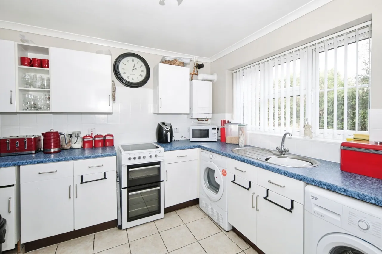 Elmore Close, Fordbridge, Birmingham, West Midlands, B37, photo 3