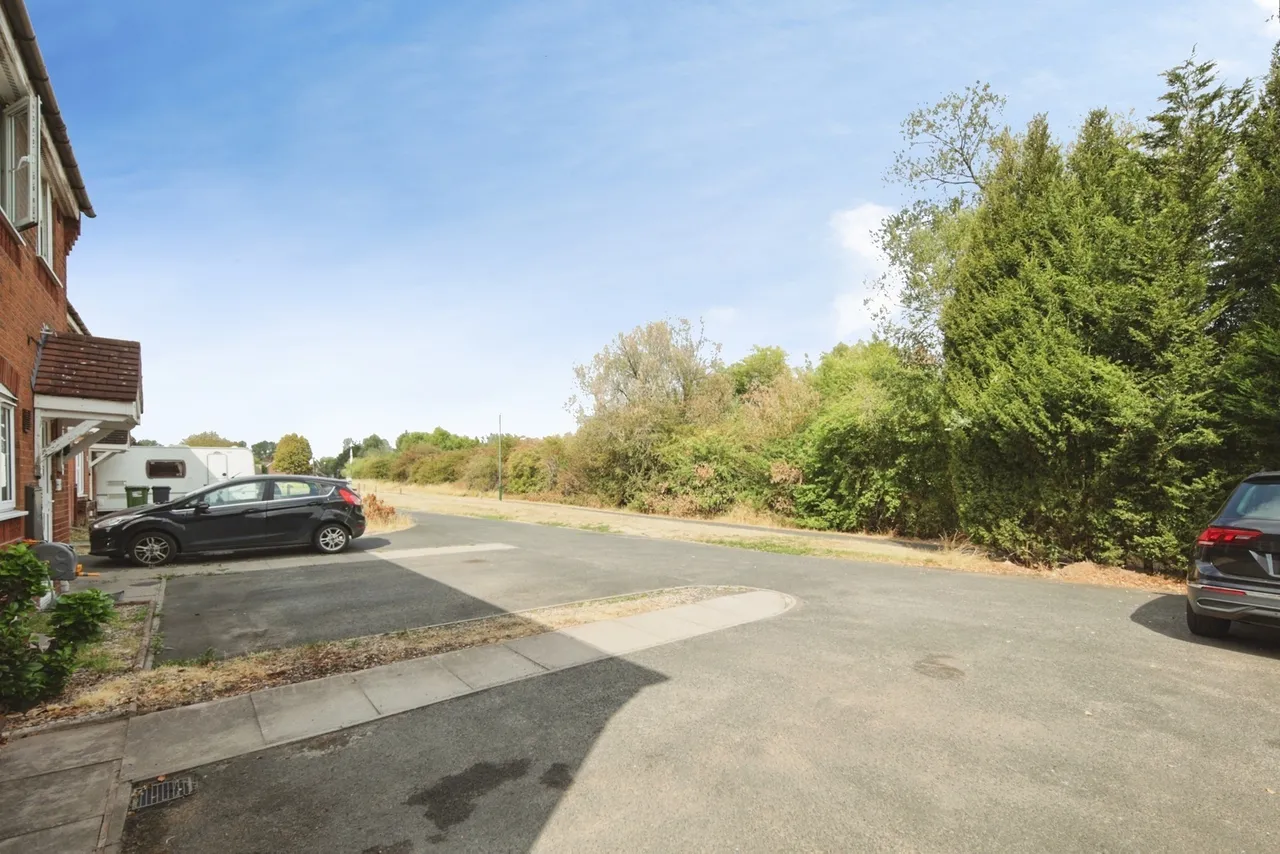 Elmore Close, Fordbridge, Birmingham, West Midlands, B37, photo 17