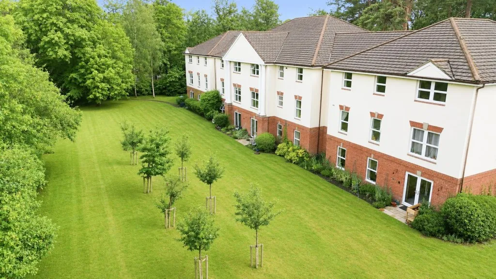 Boundary Road, Farnborough, photo 12