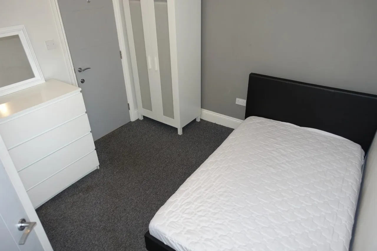 Southfield Road, Middlesbrough, TS1, photo 17