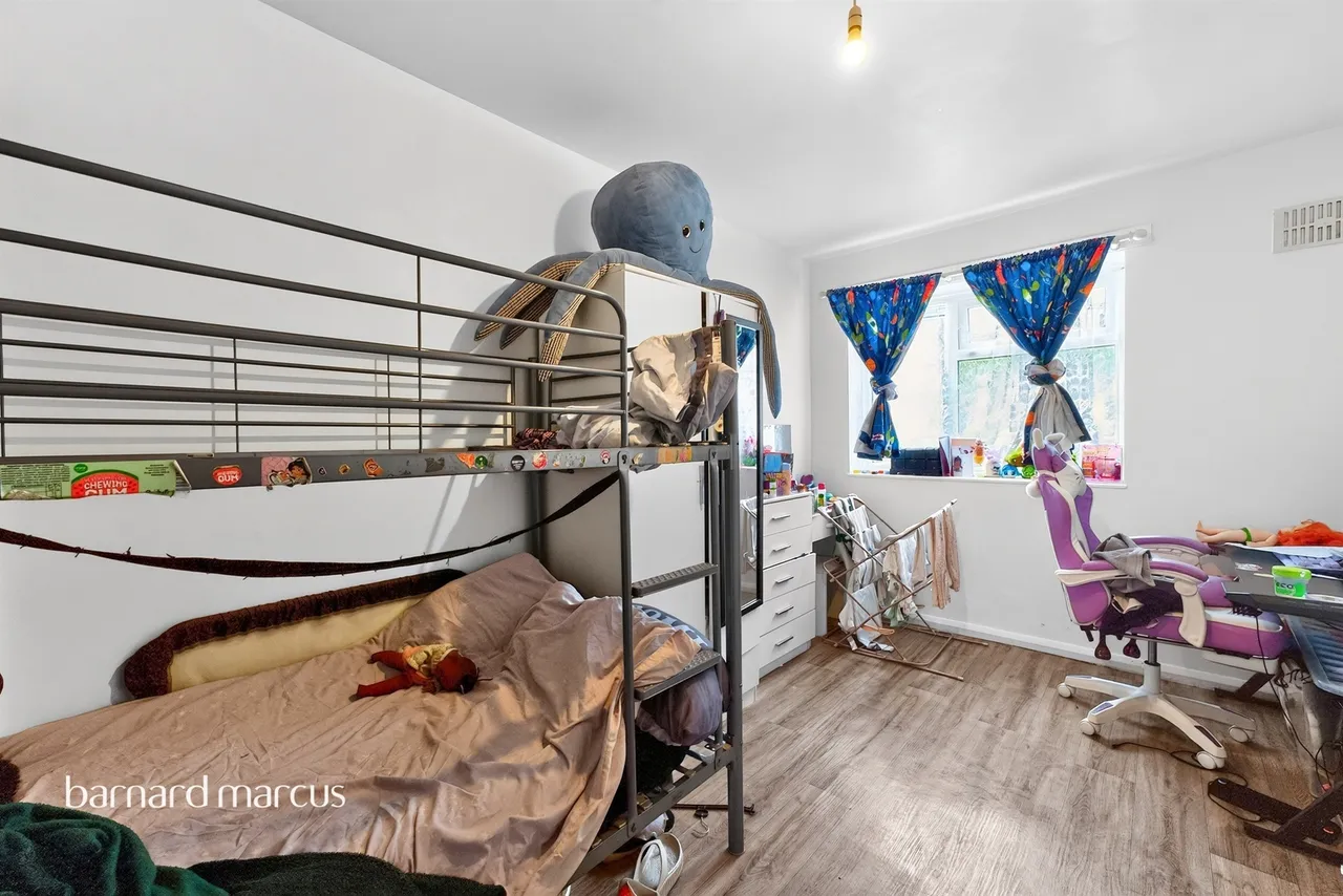 Orchard Place, London, N17, photo 17