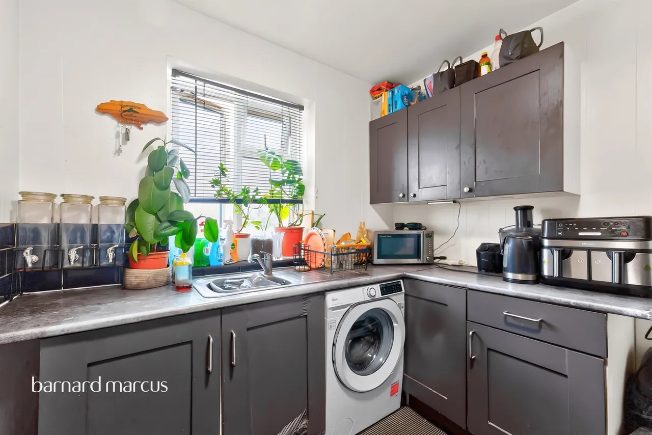Orchard Place, London, N17, photo 19