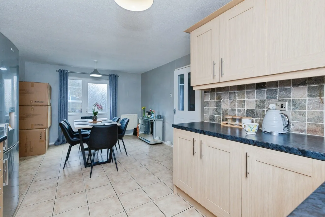 5 bed house for sale, Pitchens Close, Leicester, LE4
