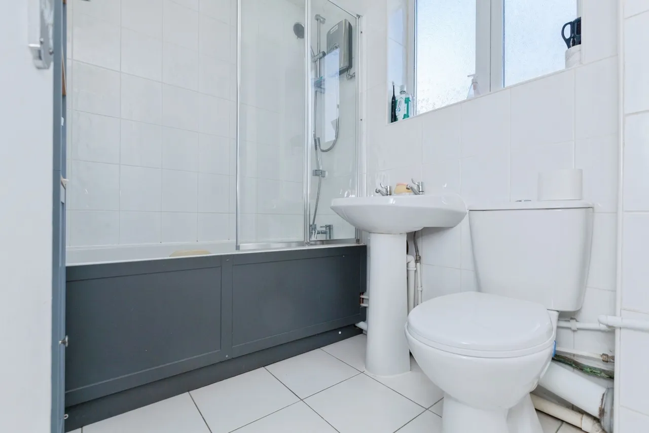 Pitchens Close, Leicester, LE4, photo 14