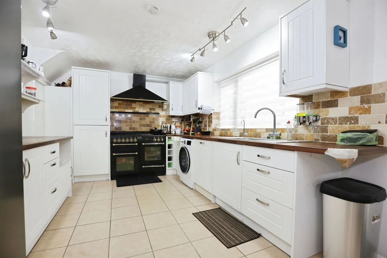 Kenilworth Way, Banbury, OX16, photo 3