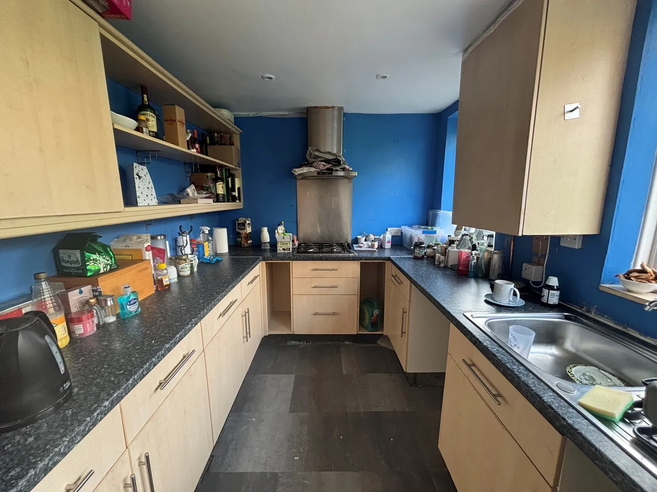 Moorcroft Drive, M19, photo 3