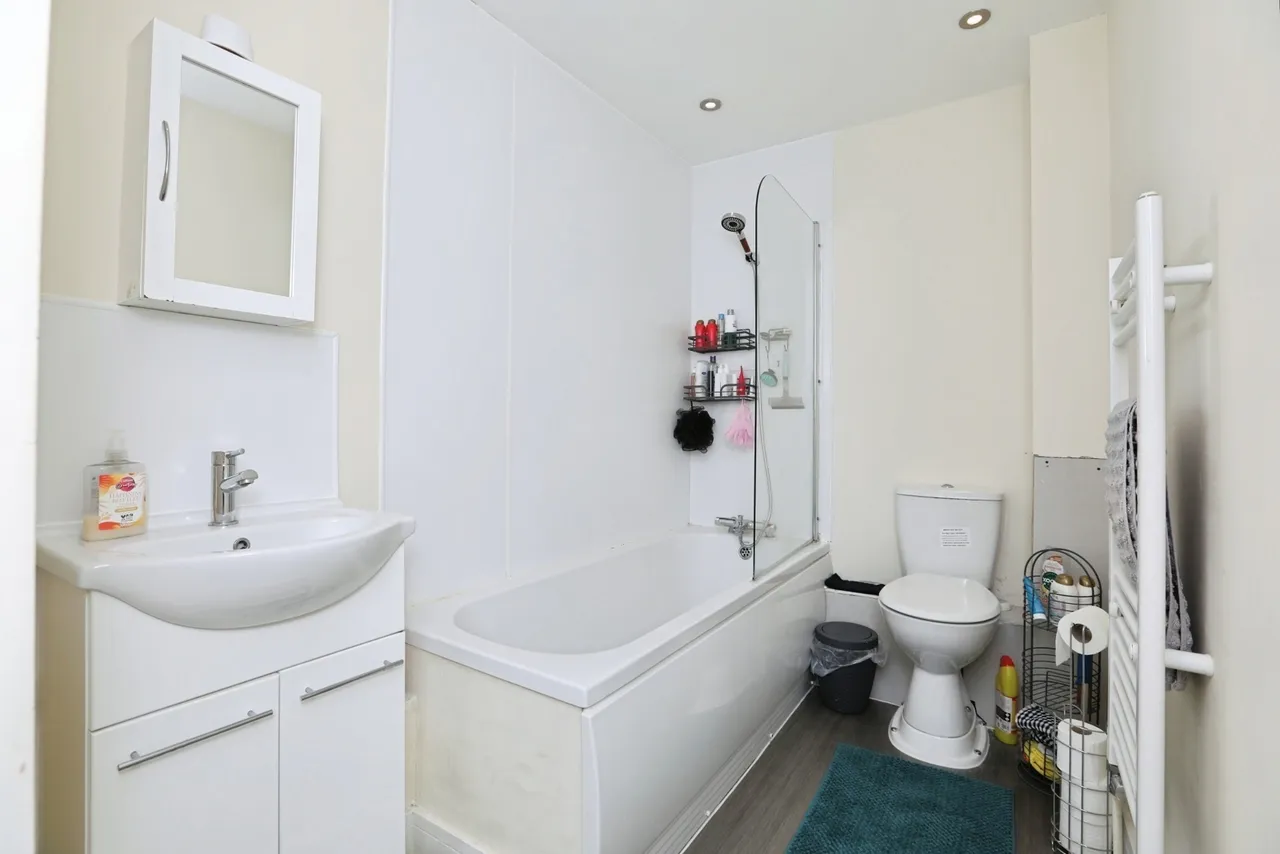 London Road, Sittingbourne, Kent, ME10, photo 4