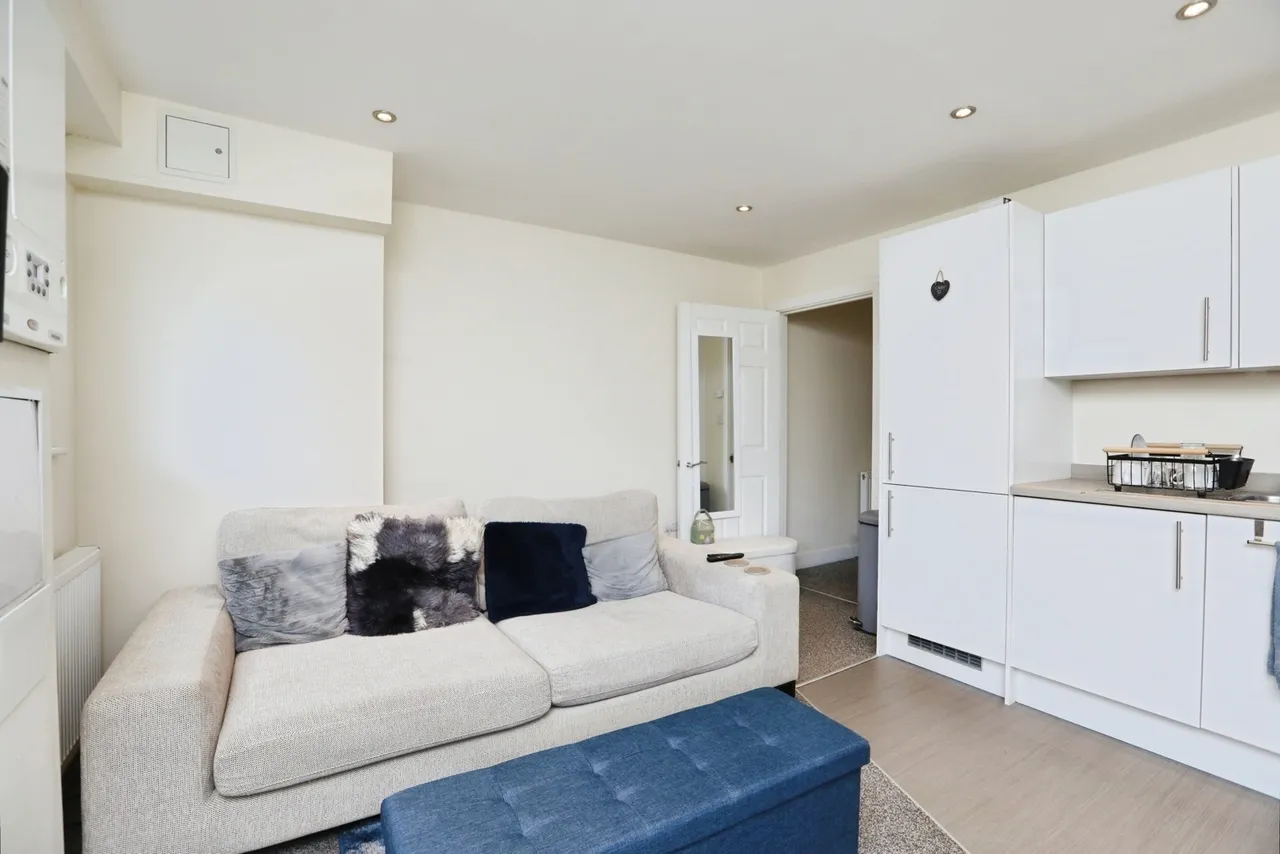 London Road, Sittingbourne, Kent, ME10, photo 7