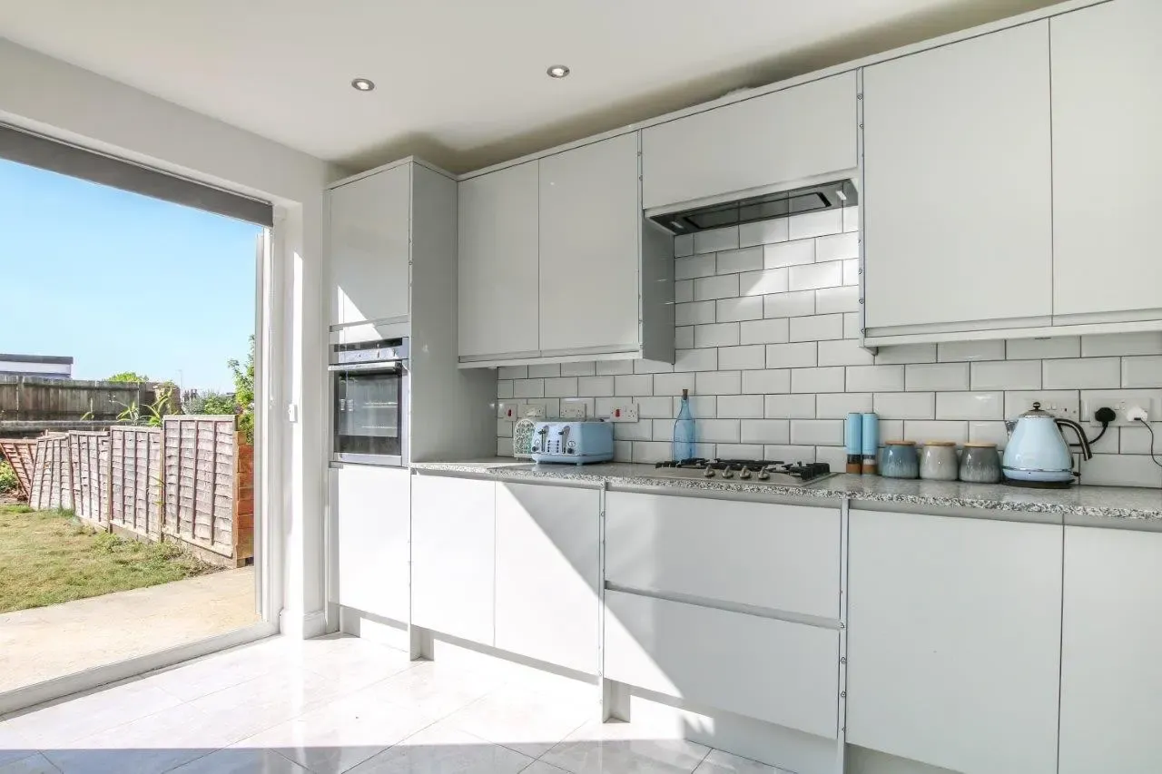 St. Nicholas Road, London, SE18, photo 5