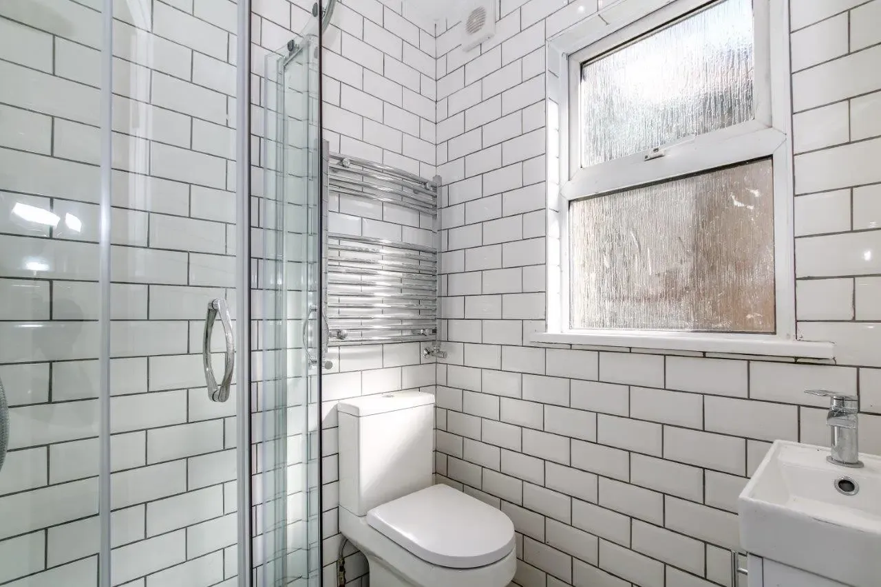 St. Nicholas Road, London, SE18, photo 14