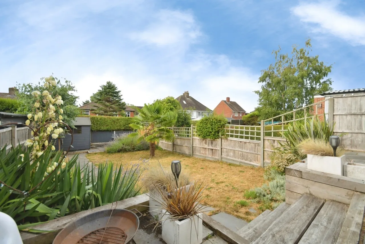 Rayleigh Avenue, Brimington, Chesterfield, Derbyshire, S43, photo 19