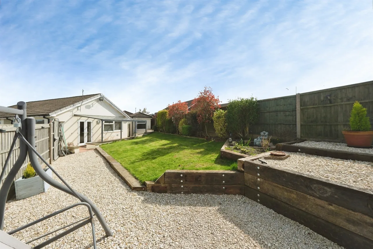 Keats Avenue, Sutton-In-Ashfield, NG17, photo 22
