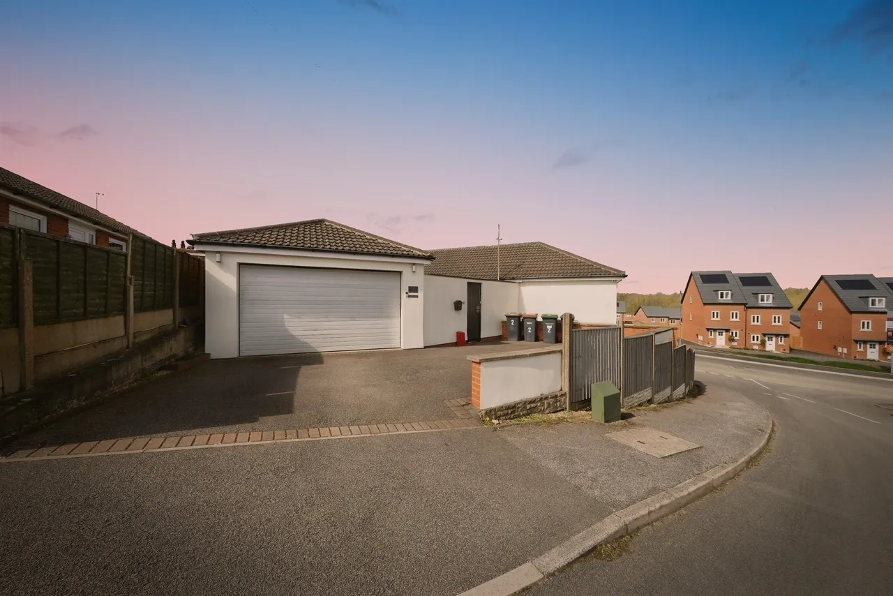 2 bed house for sale, Keats Avenue, Sutton-In-Ashfield, NG17