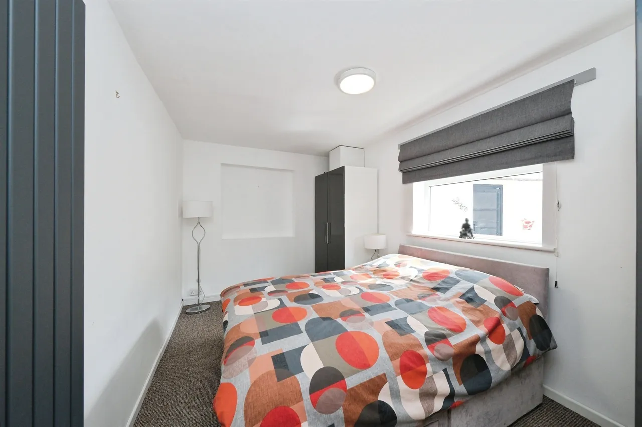 Keats Avenue, Sutton-In-Ashfield, NG17, photo 17