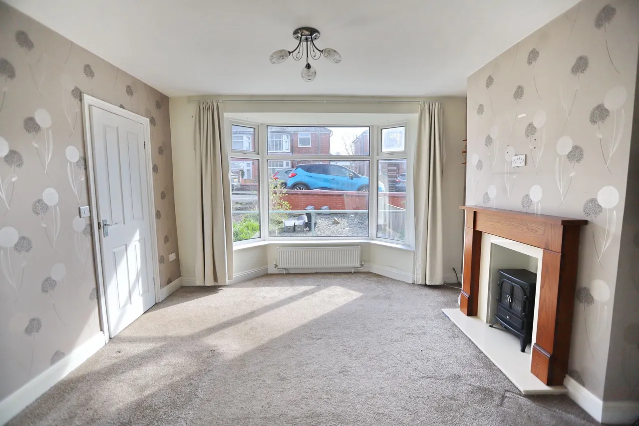 Ruskin Road, Prestwich, M25, photo 4