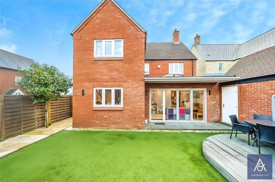 Otter Close, Brackley, NN13, photo 22