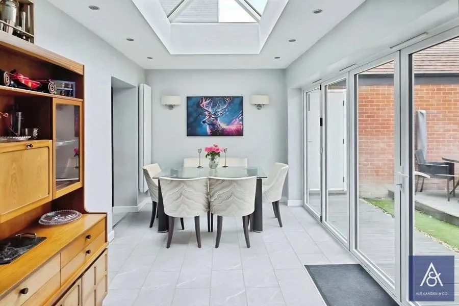 Otter Close, Brackley, NN13, photo 6